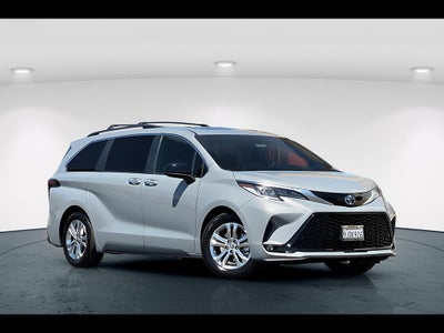 2023 Toyota Sienna XSE 7-Passenger