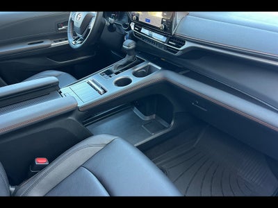 2023 Toyota Sienna XSE 7-Passenger