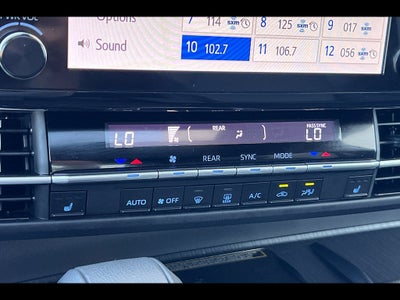 2023 Toyota Sienna XSE 7-Passenger