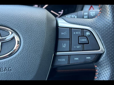 2023 Toyota Sienna XSE 7-Passenger