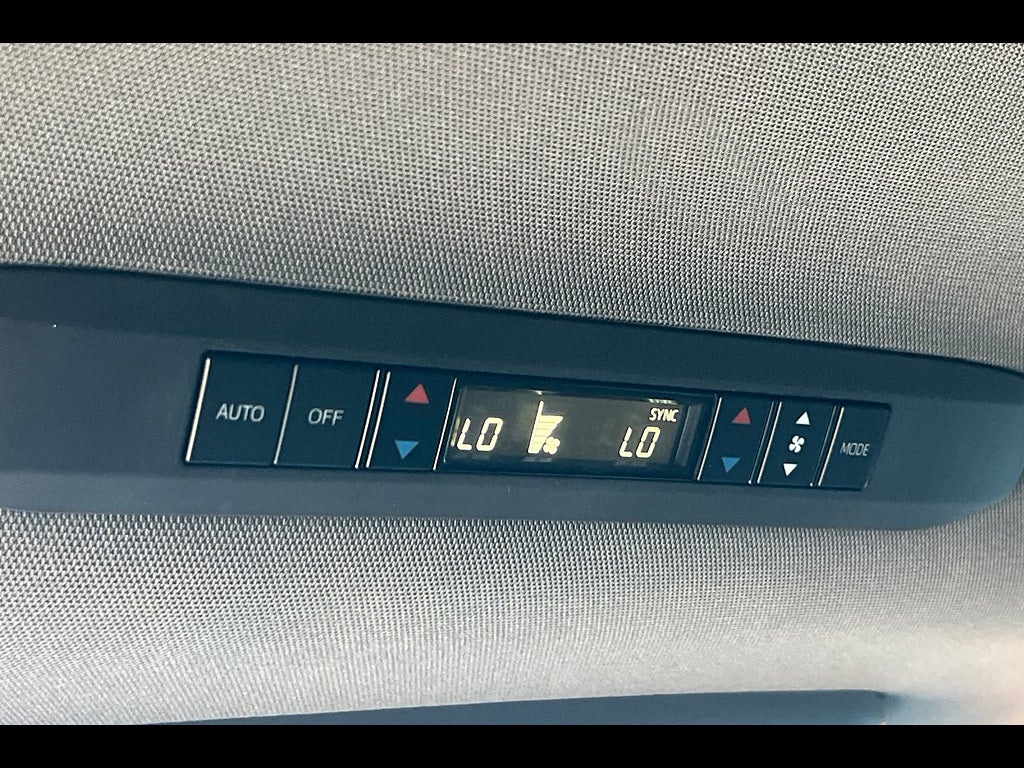 2023 Toyota Sienna XSE 7-Passenger