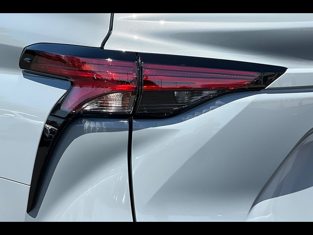 2023 Toyota Sienna XSE 7-Passenger