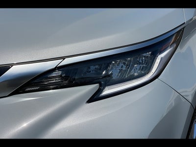 2023 Toyota Sienna XSE 7-Passenger