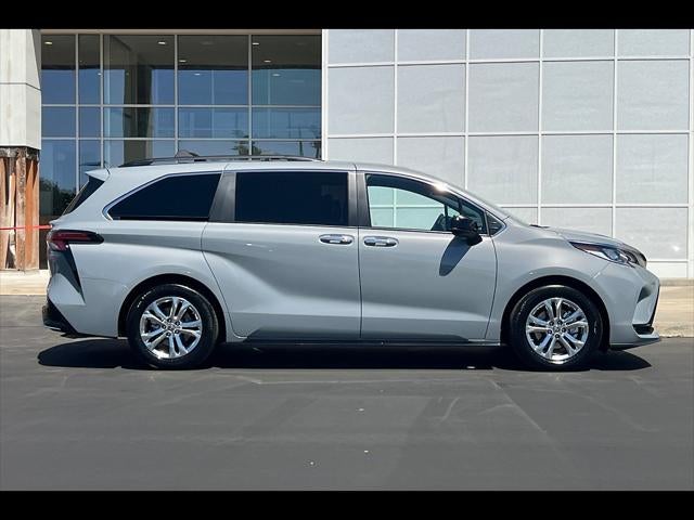 2023 Toyota Sienna XSE 7-Passenger