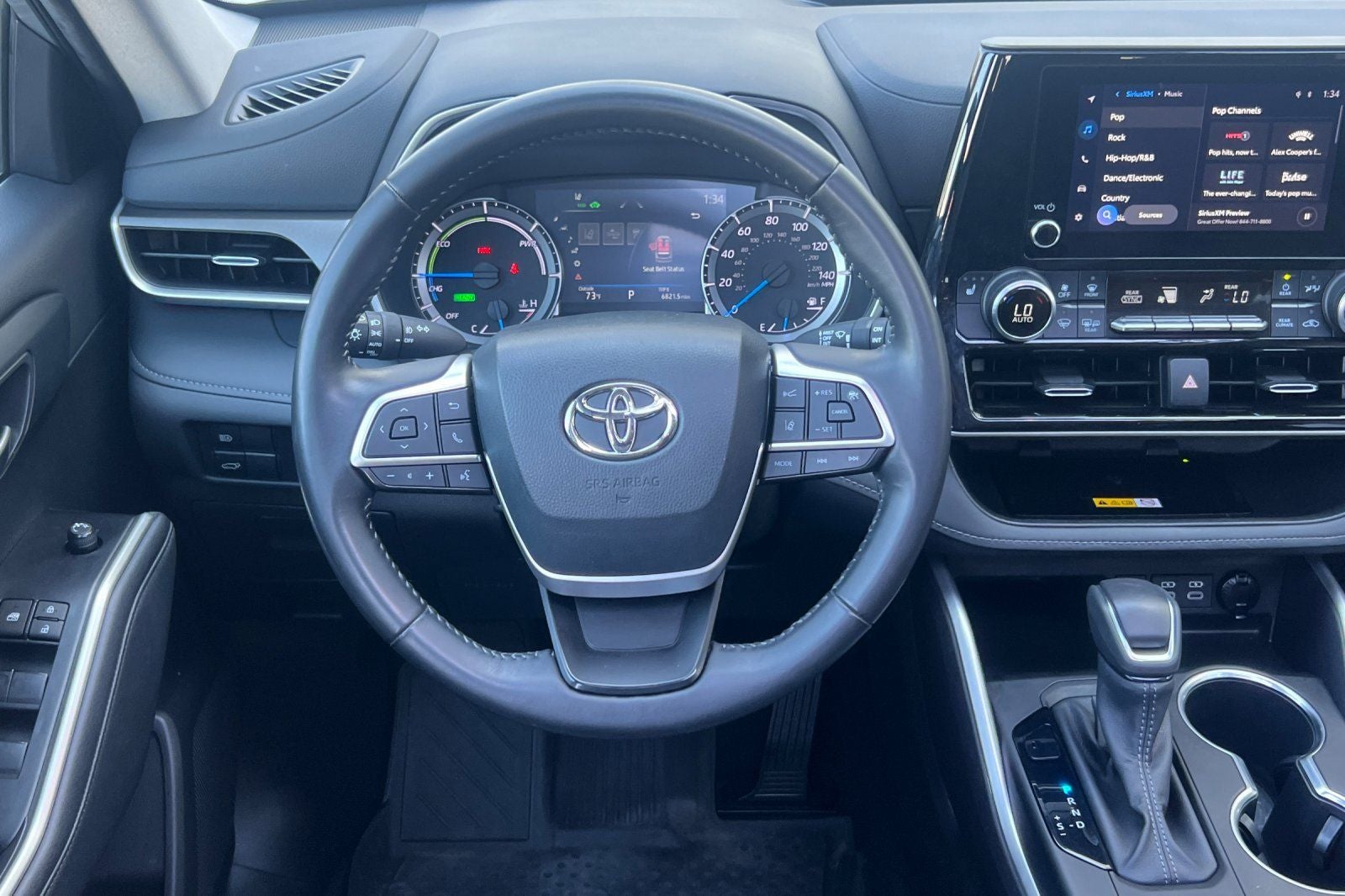 2023 Toyota Highlander Hybrid XLE