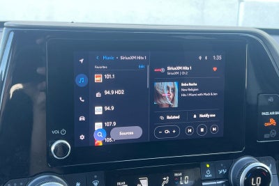 2023 Toyota Highlander Hybrid XLE