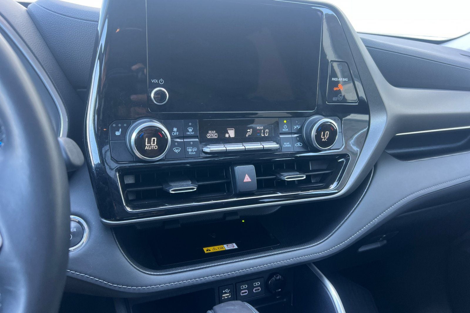 2023 Toyota Highlander Hybrid XLE