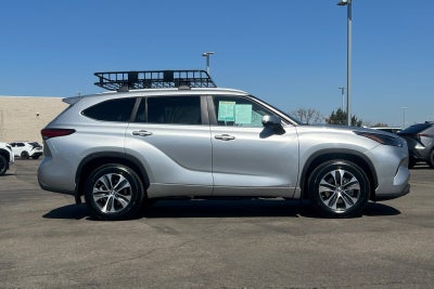 2023 Toyota Highlander Hybrid XLE
