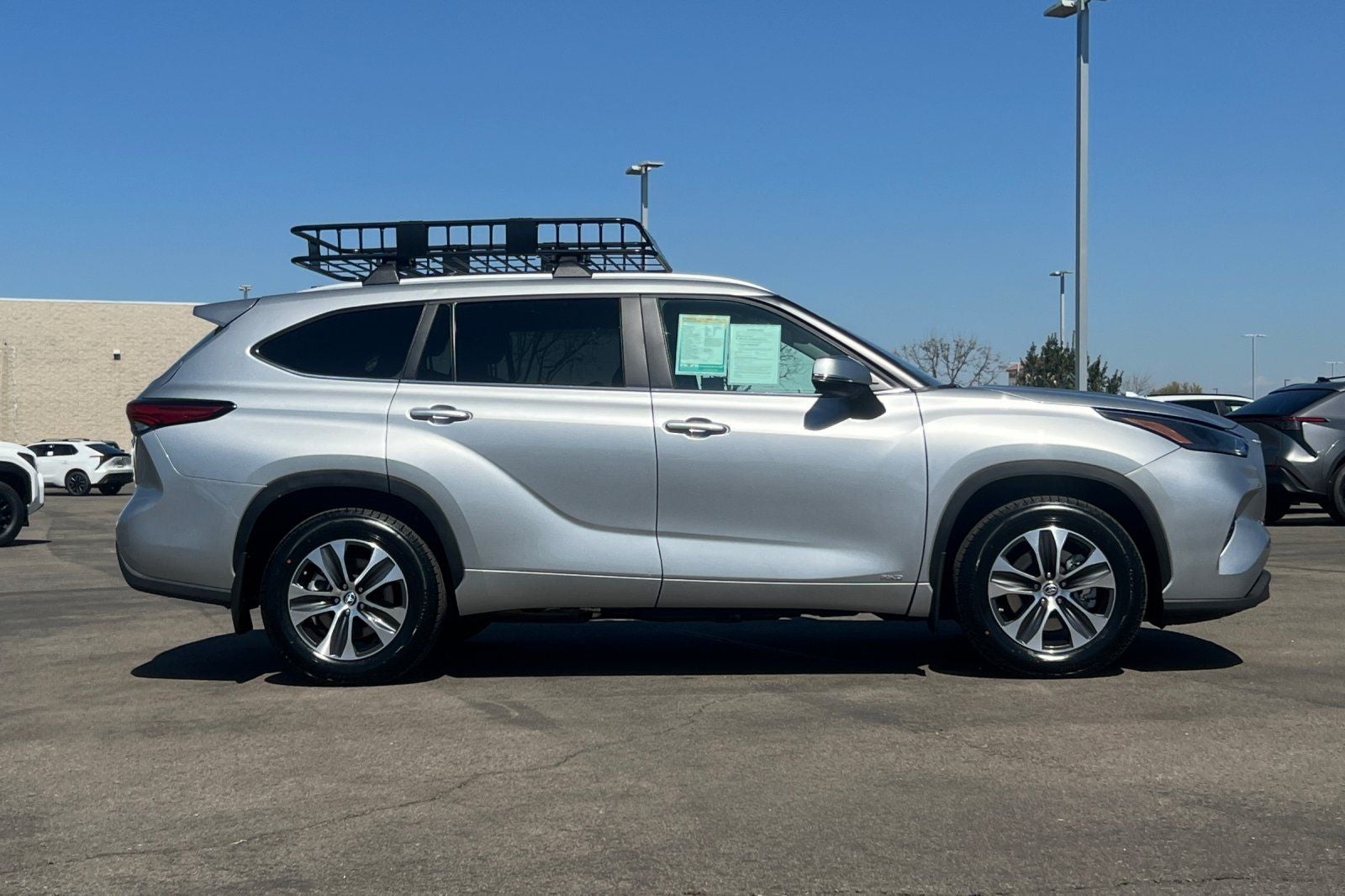 2023 Toyota Highlander Hybrid XLE