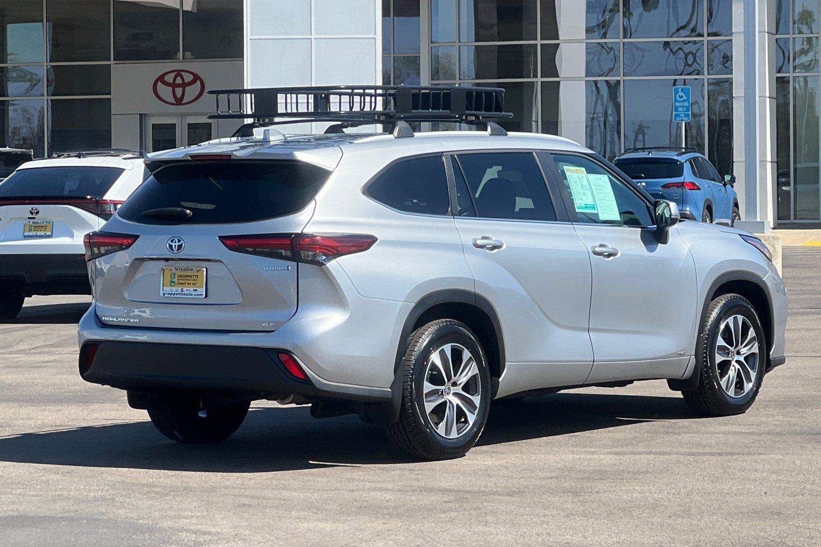 2023 Toyota Highlander Hybrid XLE