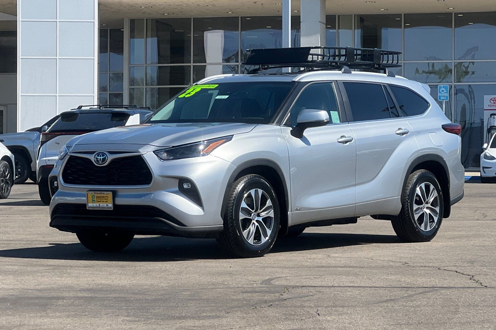 2023 Toyota Highlander Hybrid XLE