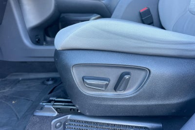 2023 Toyota Sienna LE 8 Passenger