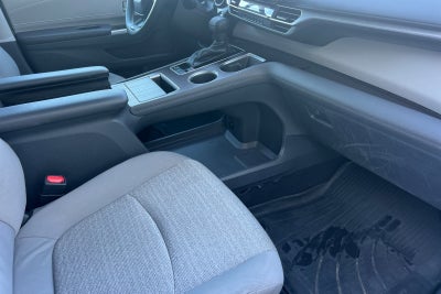 2023 Toyota Sienna LE 8 Passenger