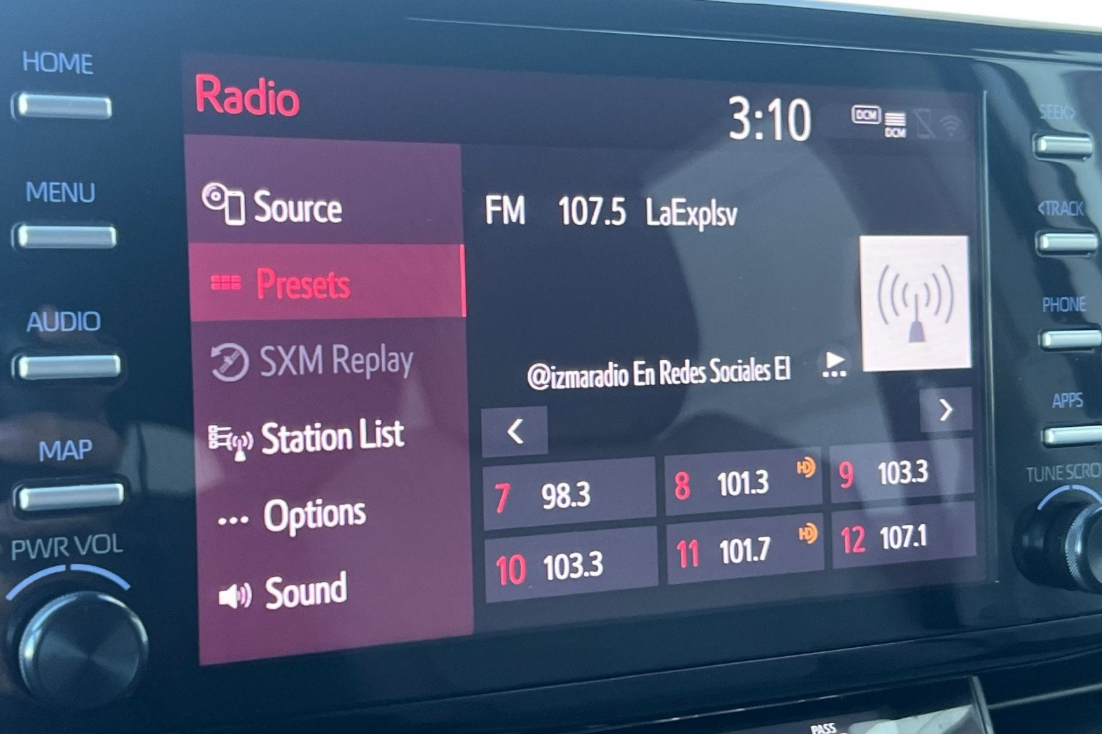 2023 Toyota Sienna LE 8 Passenger