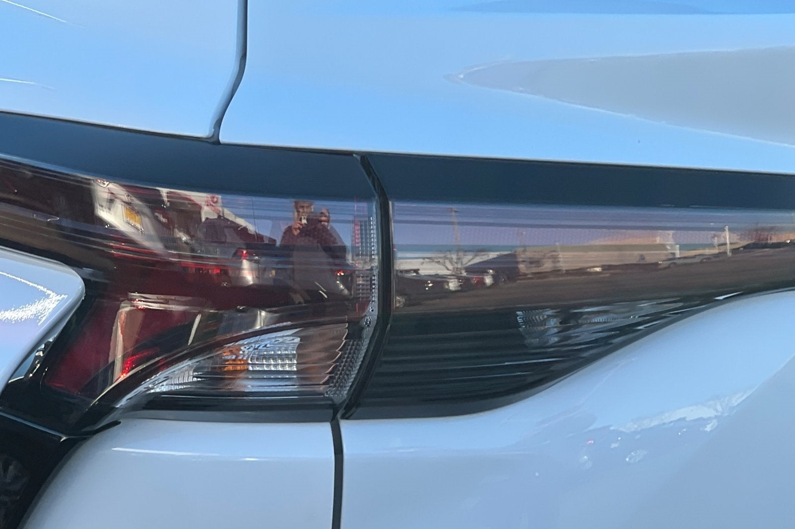 2023 Toyota Sienna LE 8 Passenger