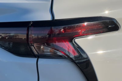 2023 Toyota Sienna LE 8 Passenger