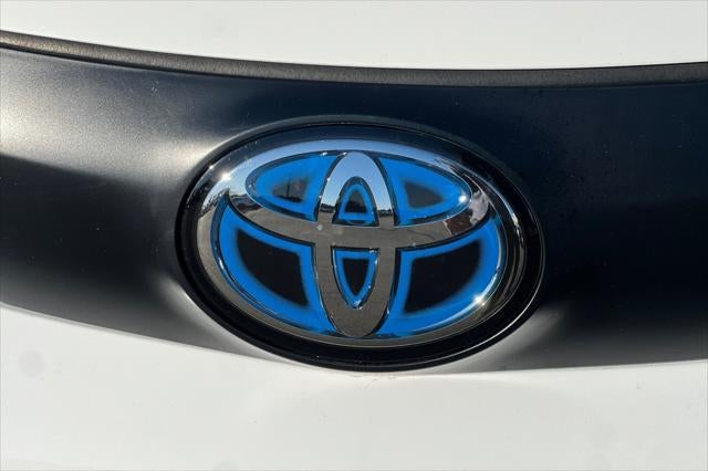 2023 Toyota Sienna LE 8 Passenger