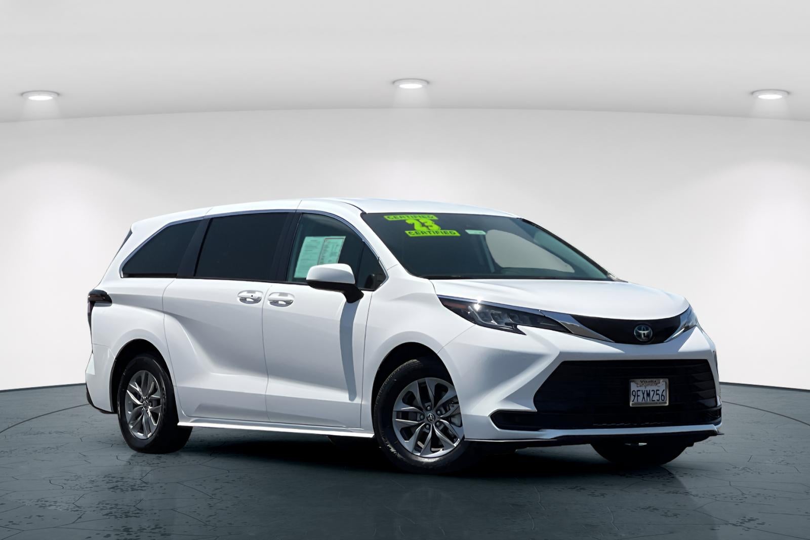 2023 Toyota Sienna LE 8-Passenger