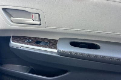 2023 Toyota Sienna LE 8-Passenger