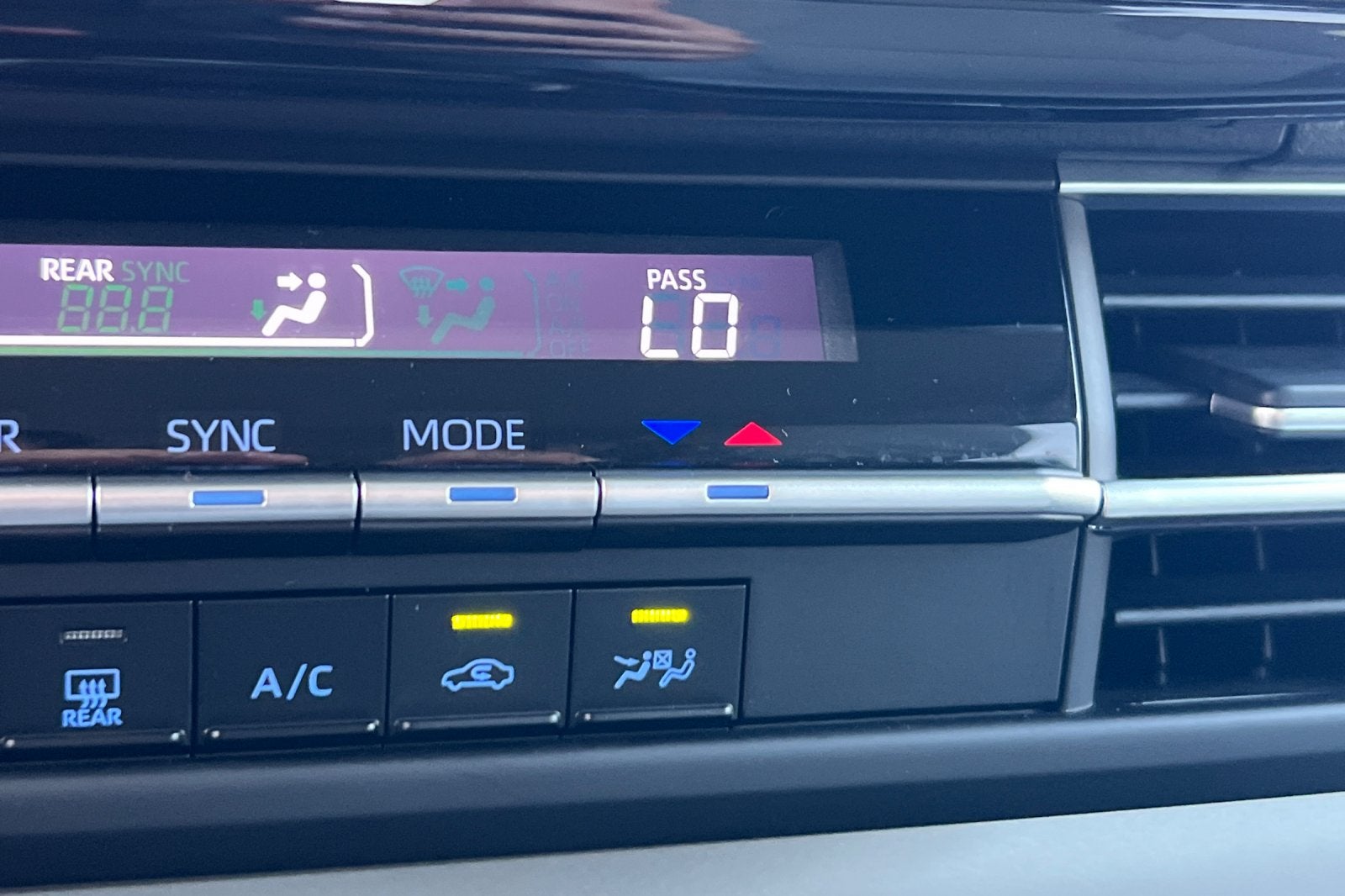 2023 Toyota Sienna LE 8-Passenger