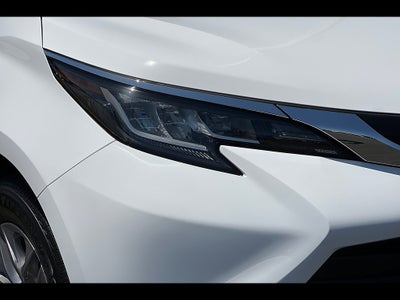2023 Toyota Sienna LE 8-Passenger