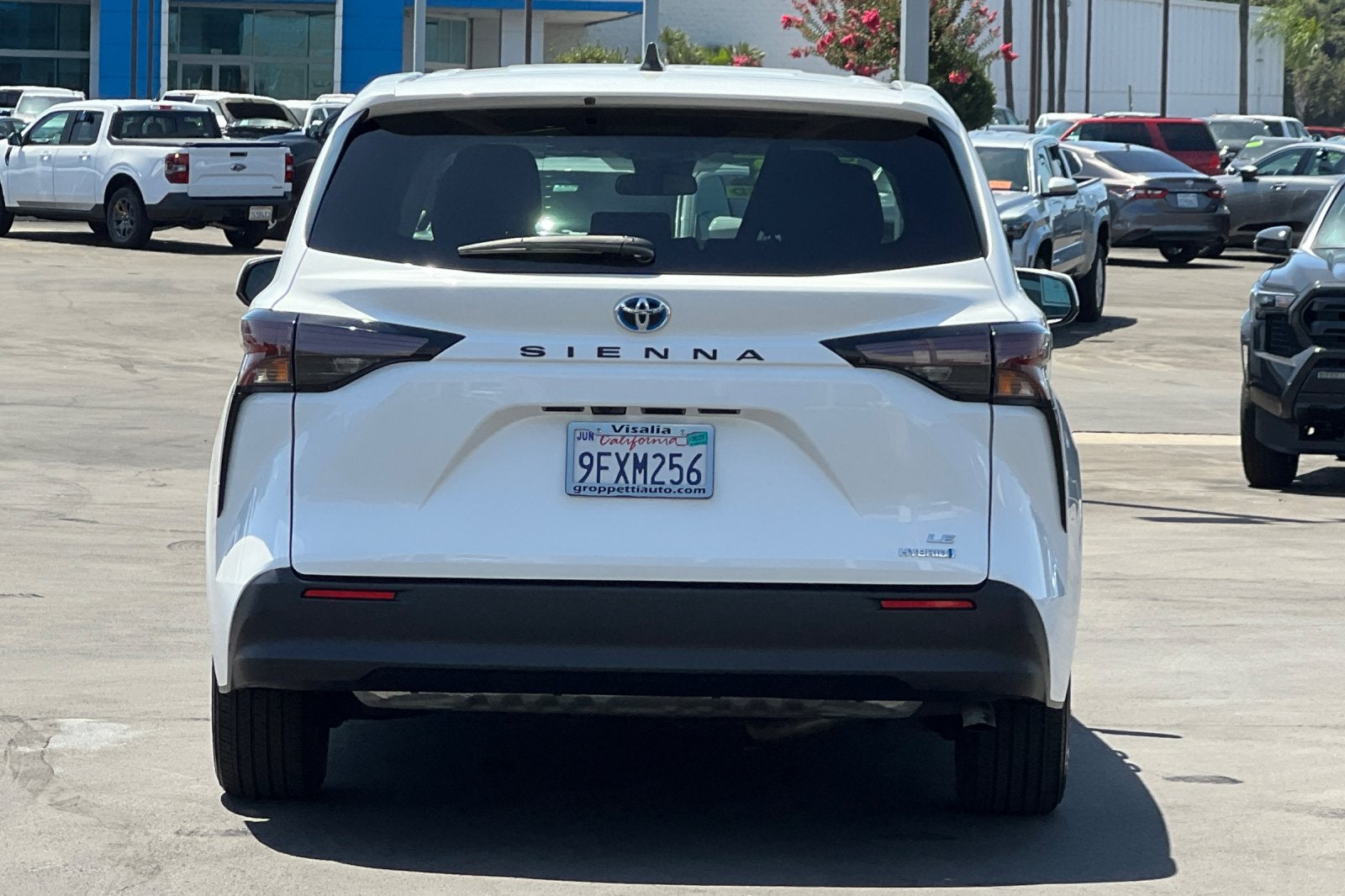 2023 Toyota Sienna LE 8-Passenger