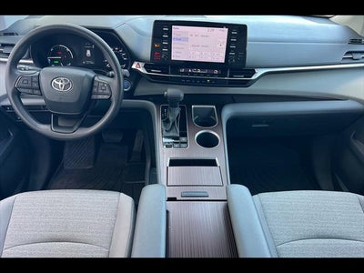 2023 Toyota Sienna LE 8-Passenger
