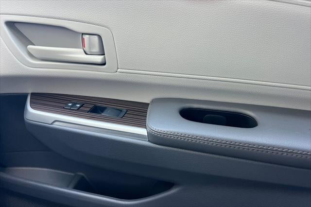 2023 Toyota Sienna LE 8-Passenger
