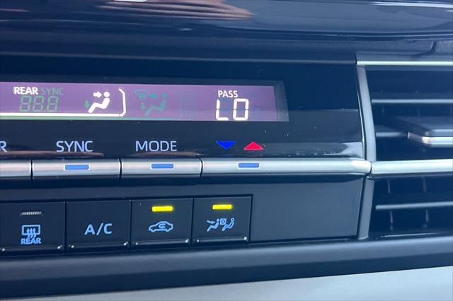 2023 Toyota Sienna LE 8-Passenger