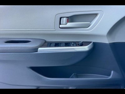 2023 Toyota Sienna LE 8-Passenger