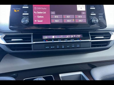 2023 Toyota Sienna LE 8-Passenger