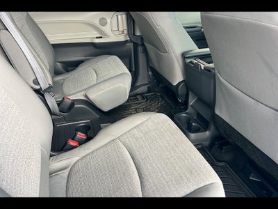 2023 Toyota Sienna LE 8-Passenger