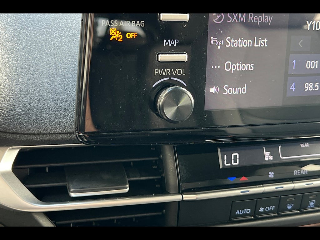 2023 Toyota Sienna LE 8-Passenger
