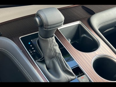 2023 Toyota Sienna LE 8-Passenger