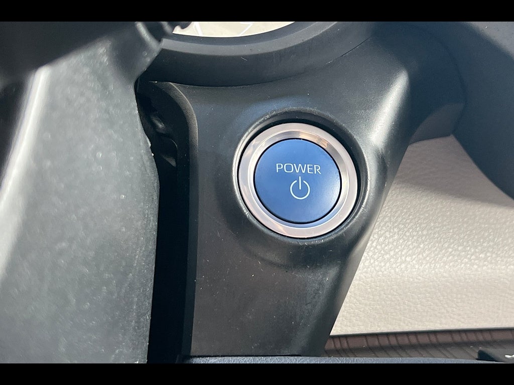 2023 Toyota Sienna LE 8-Passenger