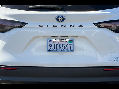 2023 Toyota Sienna LE 8-Passenger