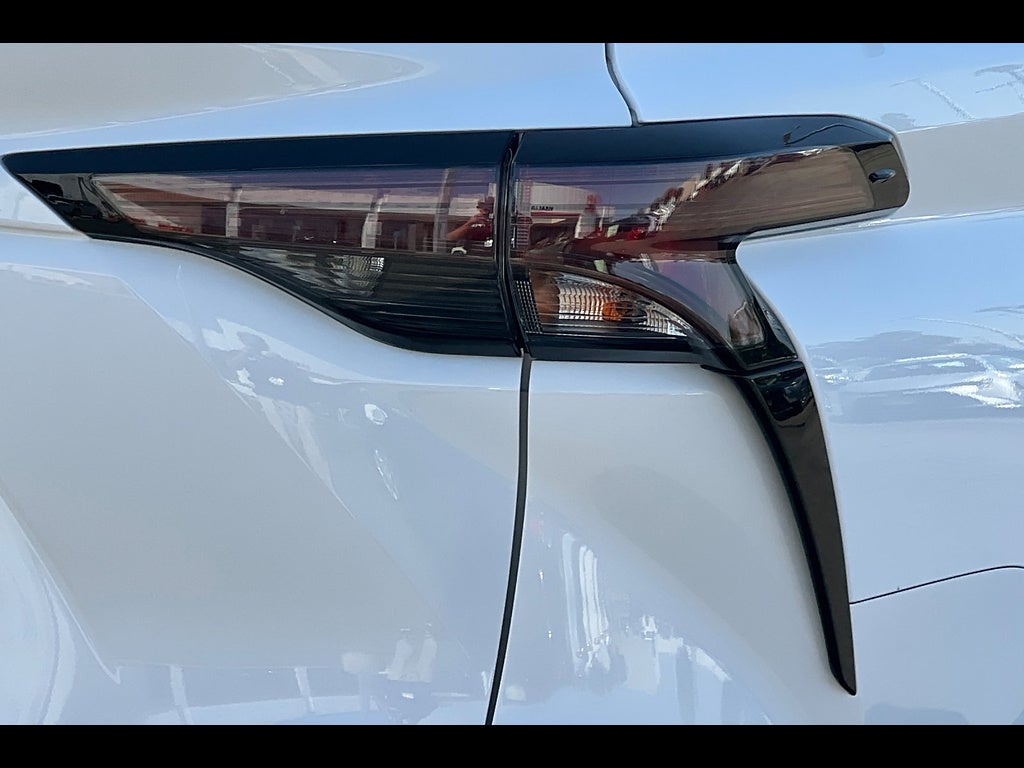 2023 Toyota Sienna LE 8-Passenger