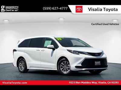 2023 Toyota Sienna LE 8-Passenger