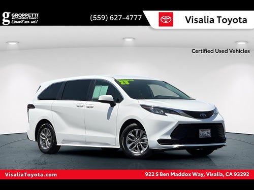 2023 Toyota Sienna LE 8-Passenger