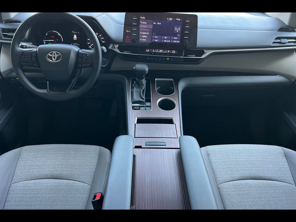 2023 Toyota Sienna LE 8-Passenger