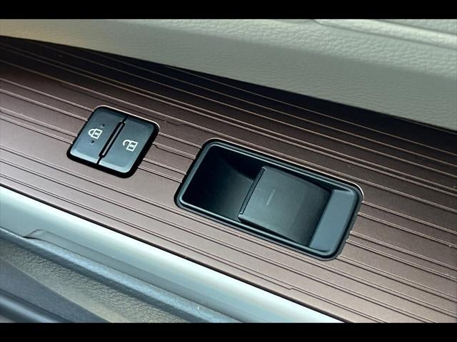 2023 Toyota Sienna LE 8-Passenger