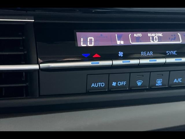2023 Toyota Sienna LE 8-Passenger
