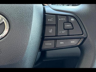 2023 Toyota Sienna LE 8-Passenger