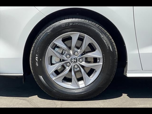 2023 Toyota Sienna LE 8-Passenger