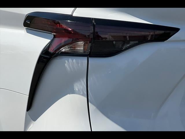 2023 Toyota Sienna LE 8-Passenger