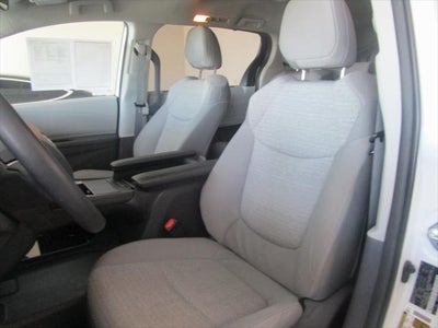 2021 Toyota Sienna LE 8-Passenger
