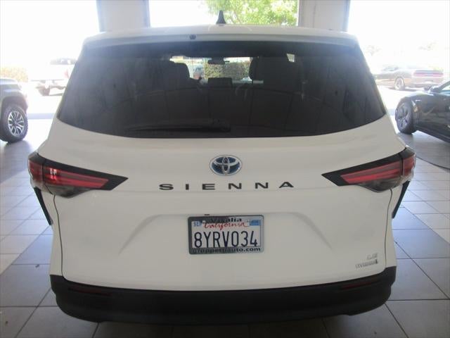 2021 Toyota Sienna LE 8-Passenger