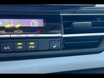 2025 Toyota Sienna XLE 8-Passenger