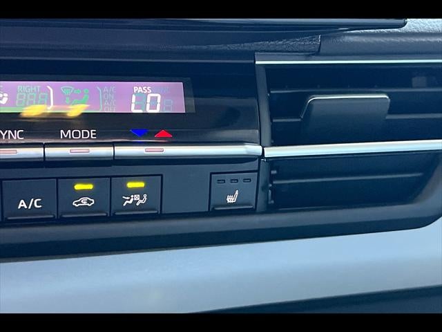2025 Toyota Sienna XLE 8-Passenger