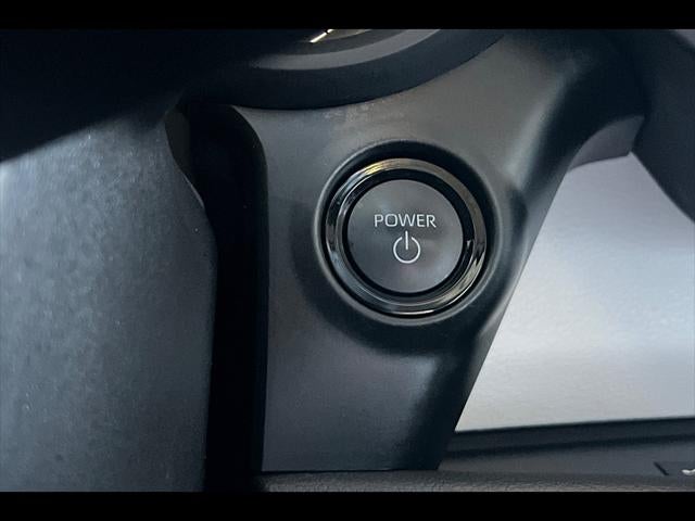 2025 Toyota Sienna XLE 8-Passenger
